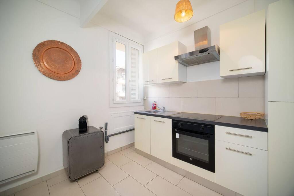 Appartement Tout Equipe Balcon 4 Pers St Charles Марсилия Екстериор снимка